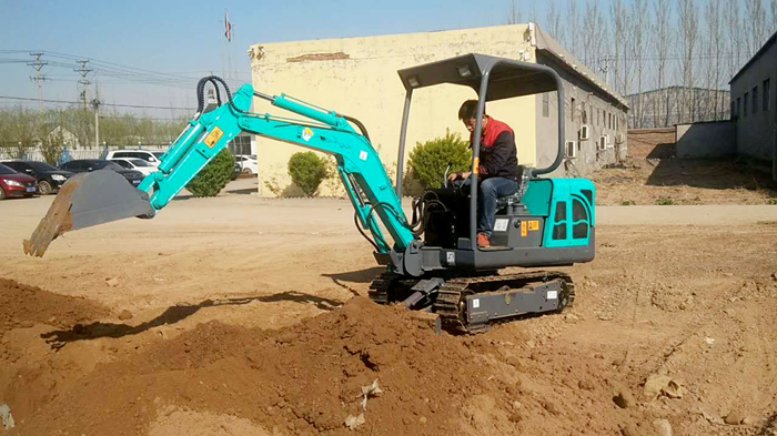 室內(nèi)使用的小型挖掘機(jī)